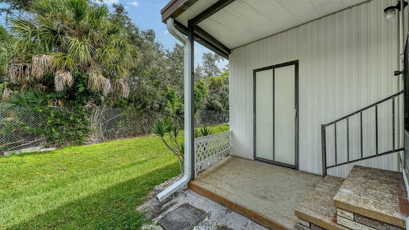 Image 34 of 46 For 85 Southwinds Drive
