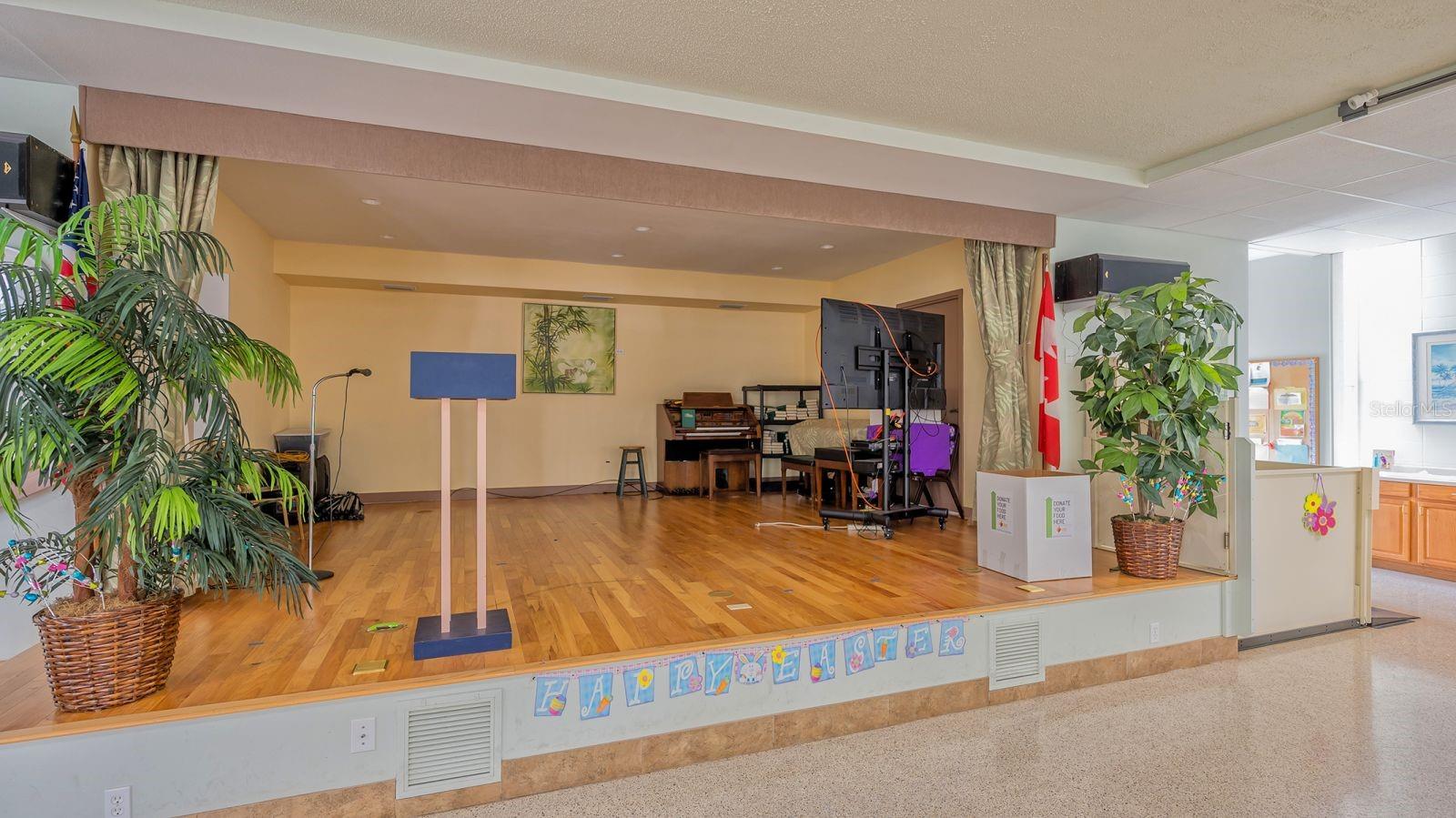 Image 44 of 46 For 85 Southwinds Drive