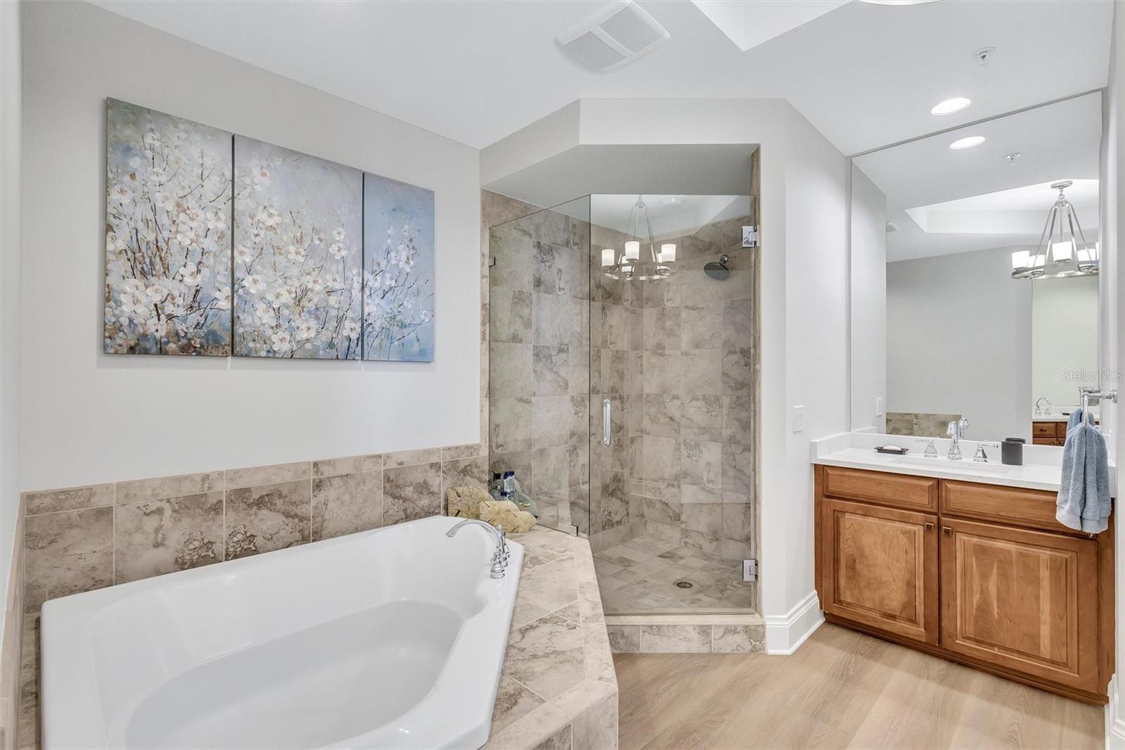 Image 17 of 45 For 140 Riviera Dunes Way 1203