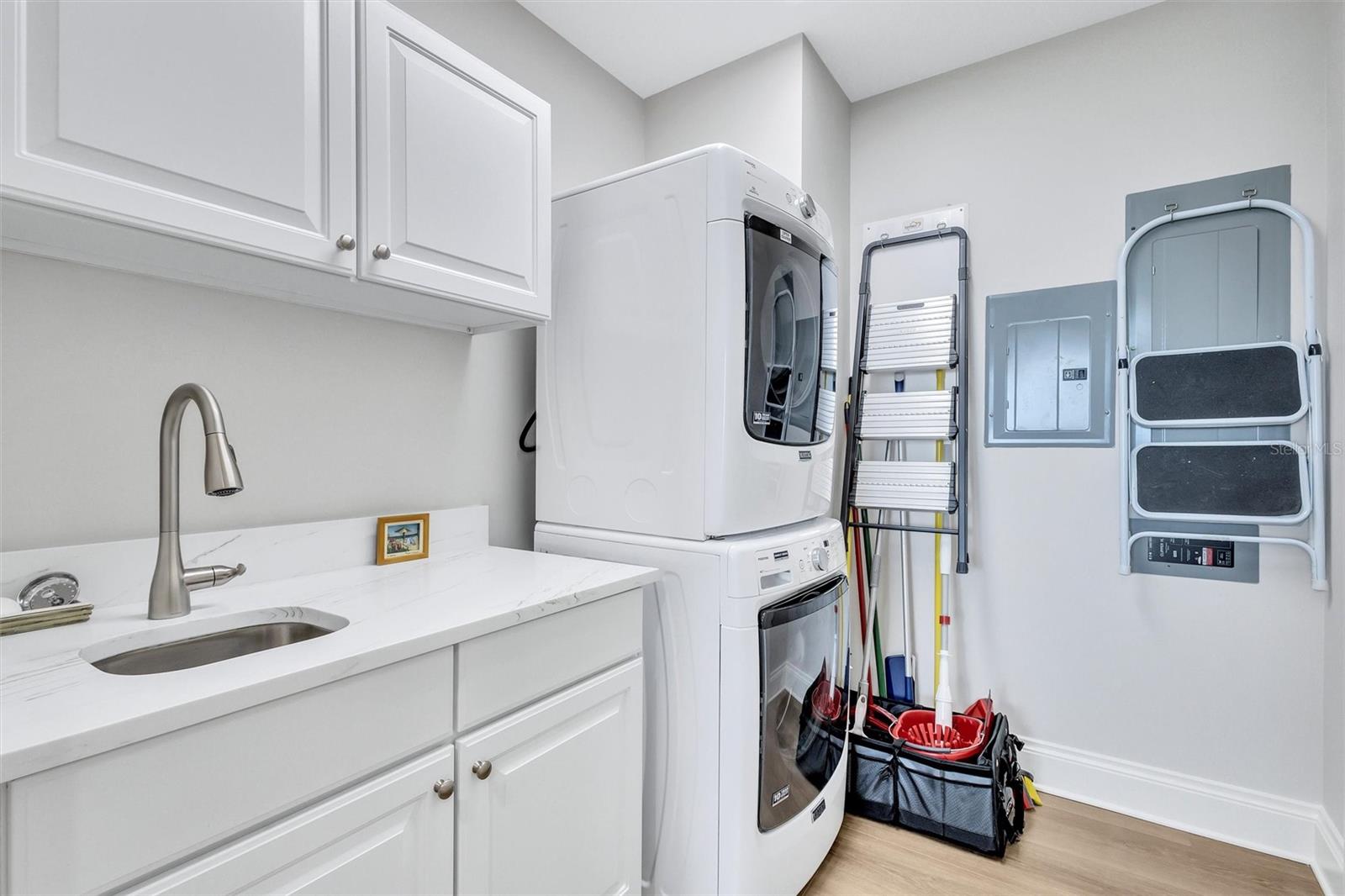 Image 18 of 45 For 140 Riviera Dunes Way 1203