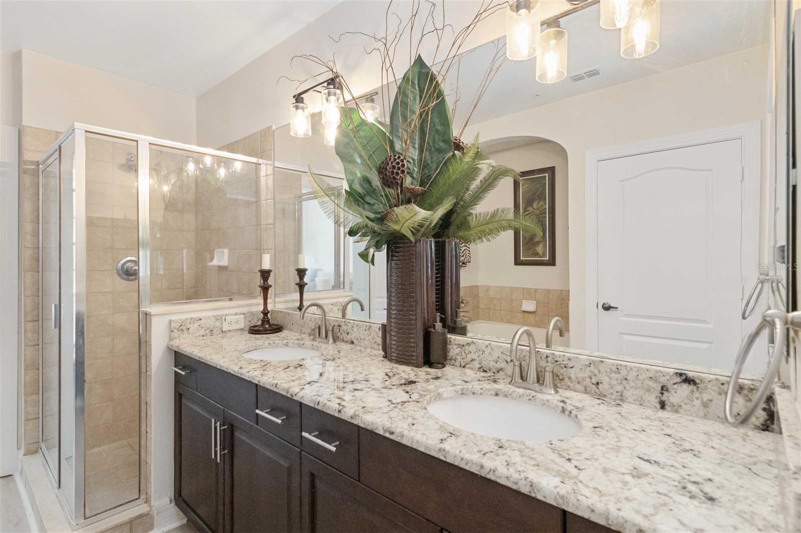 Image 16 of 37 For 515 Mirasol Circle 106