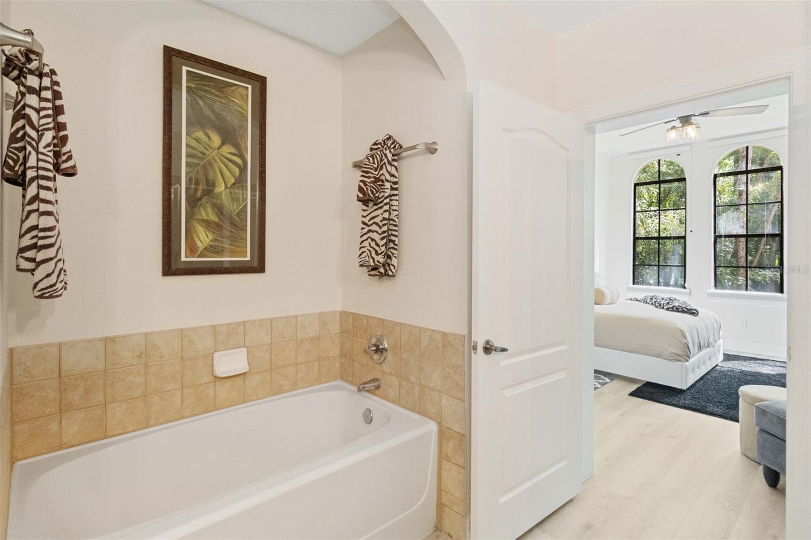 Image 17 of 37 For 515 Mirasol Circle 106