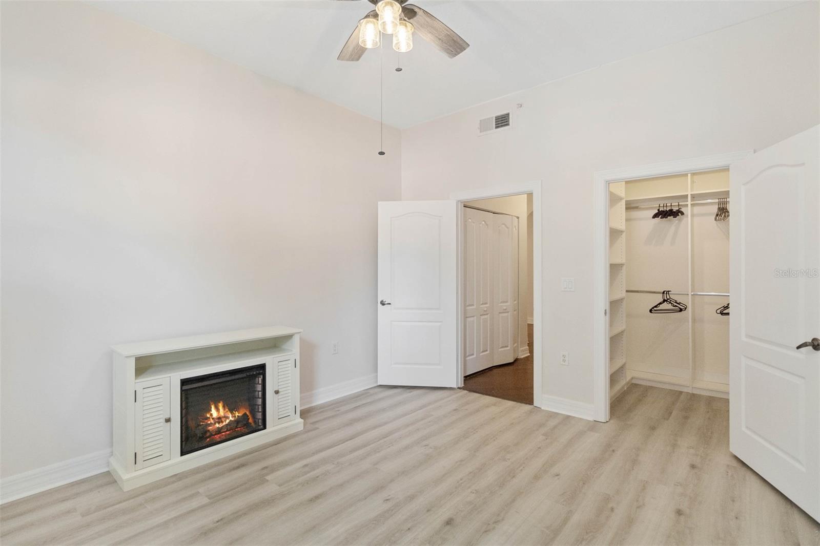 Image 23 of 37 For 515 Mirasol Circle 106