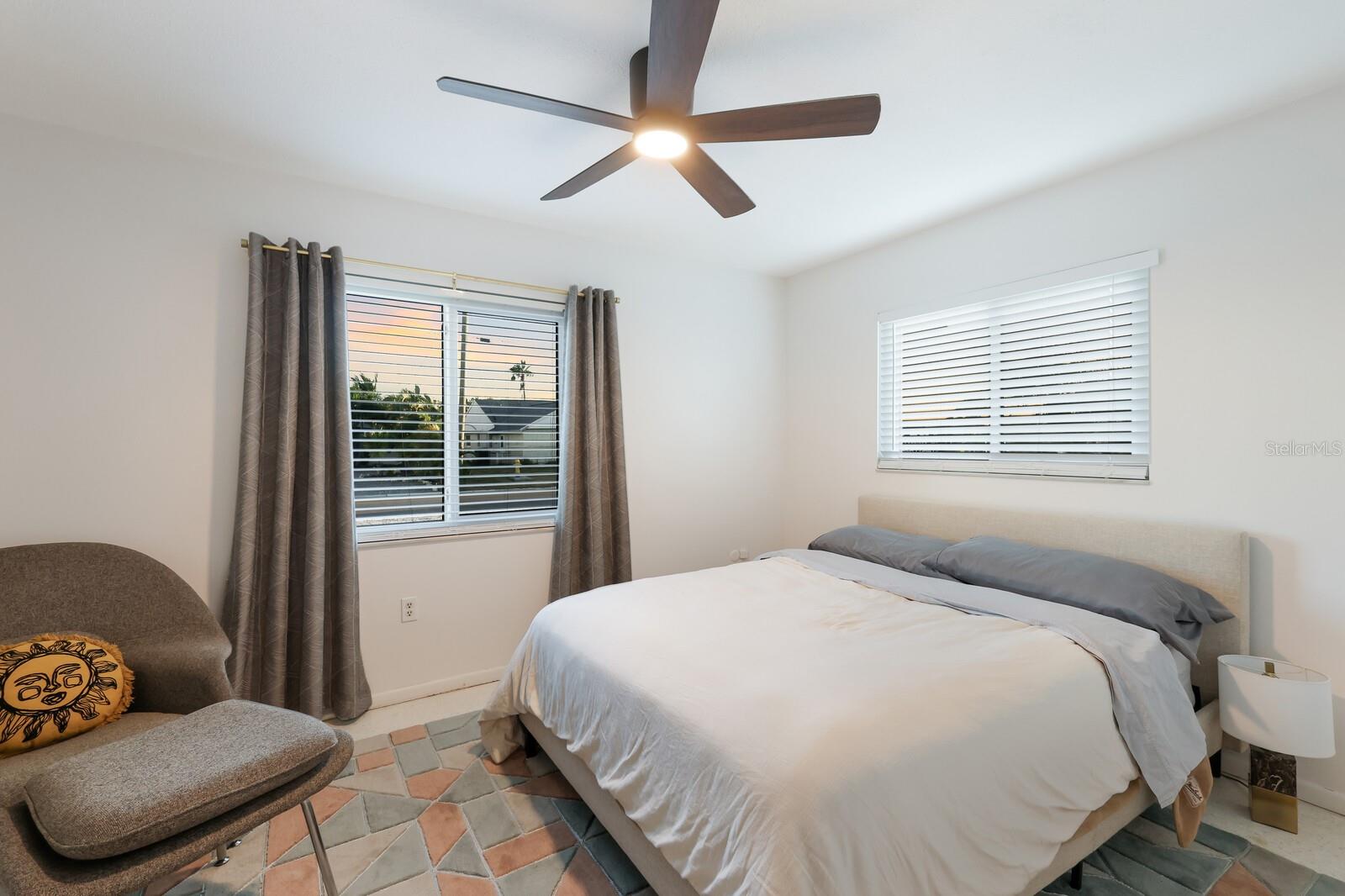 Image 24 of 37 For 10008 Spoonbill Road E