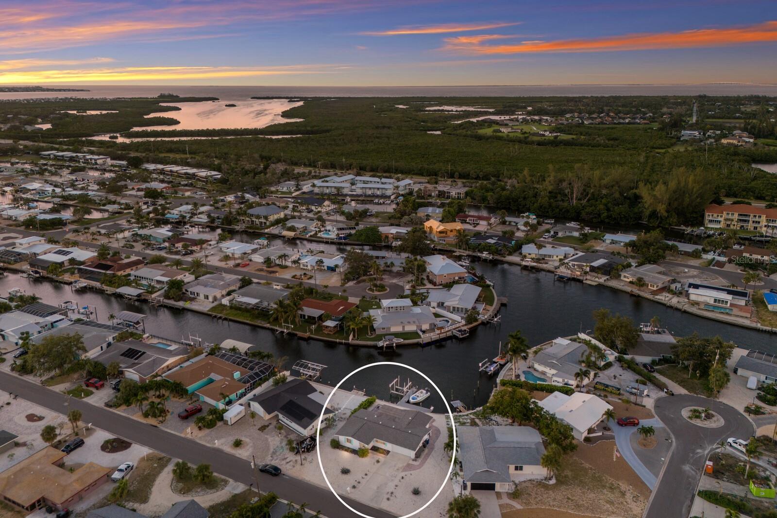 Image 35 of 37 For 10008 Spoonbill Road E