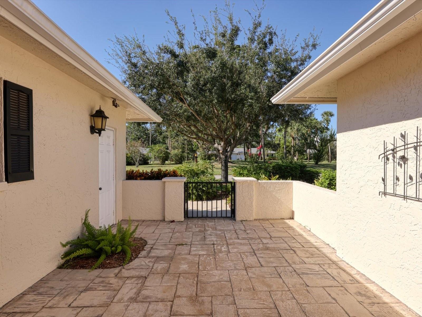 Image 30 of 44 For 7157 Fairway Bend Circle