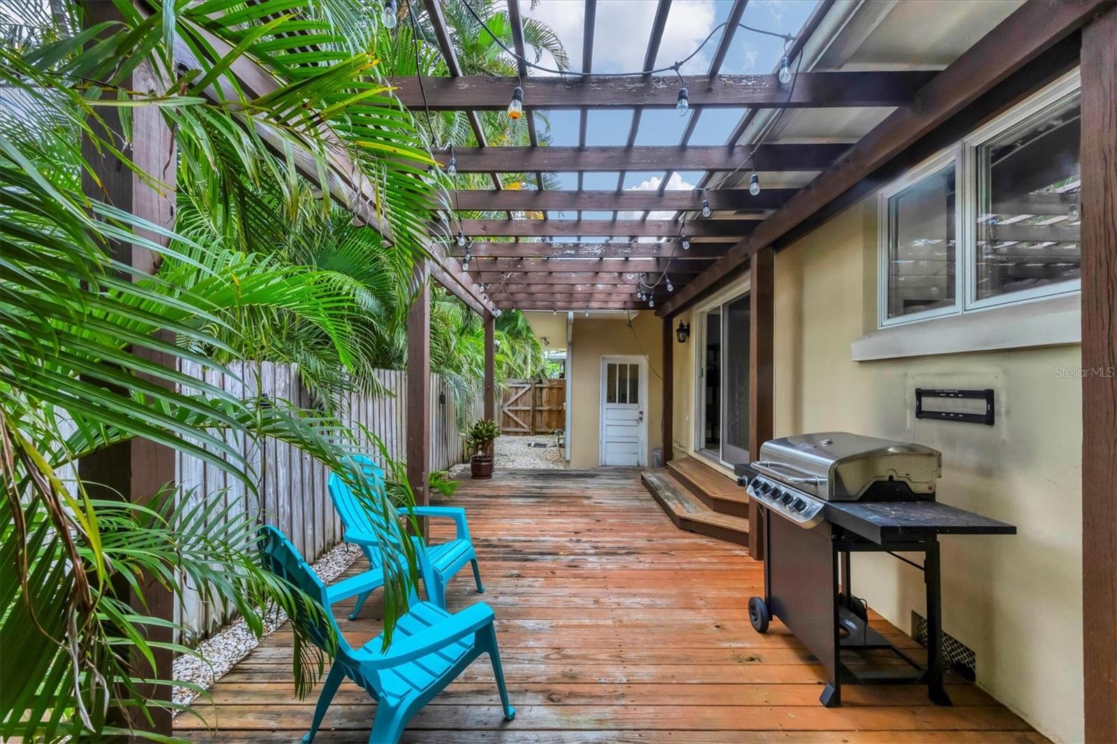 Image 35 of 51 For 202 22nd Street W