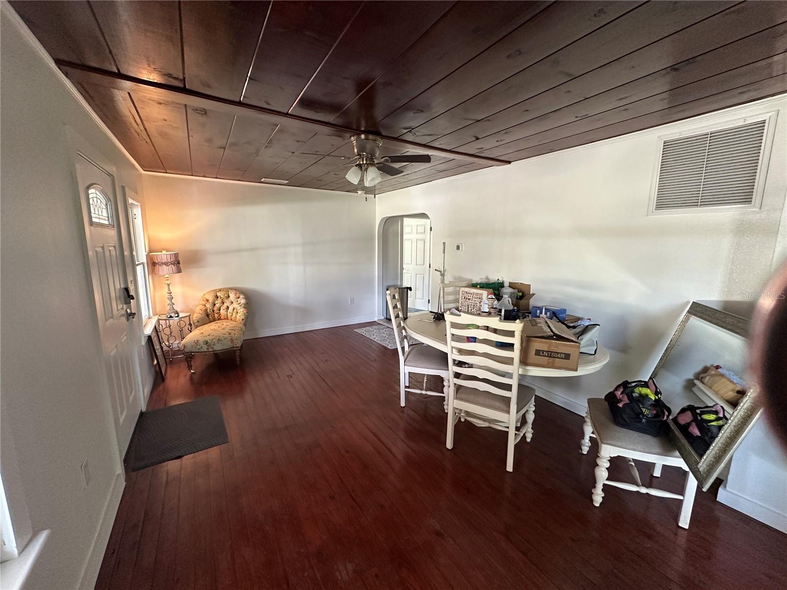 Image 11 of 24 For 2906 Arlington Street