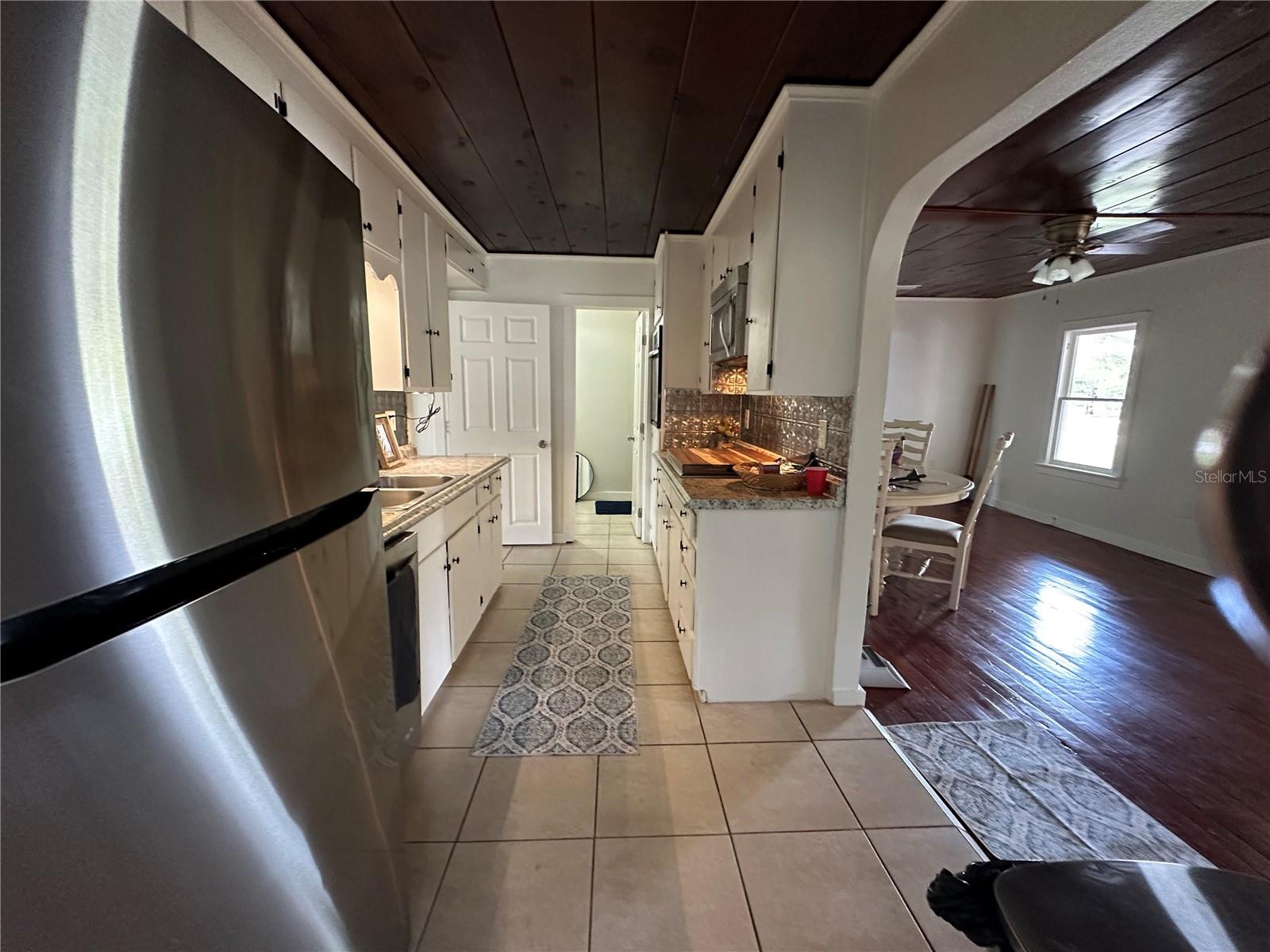 Image 13 of 24 For 2906 Arlington Street