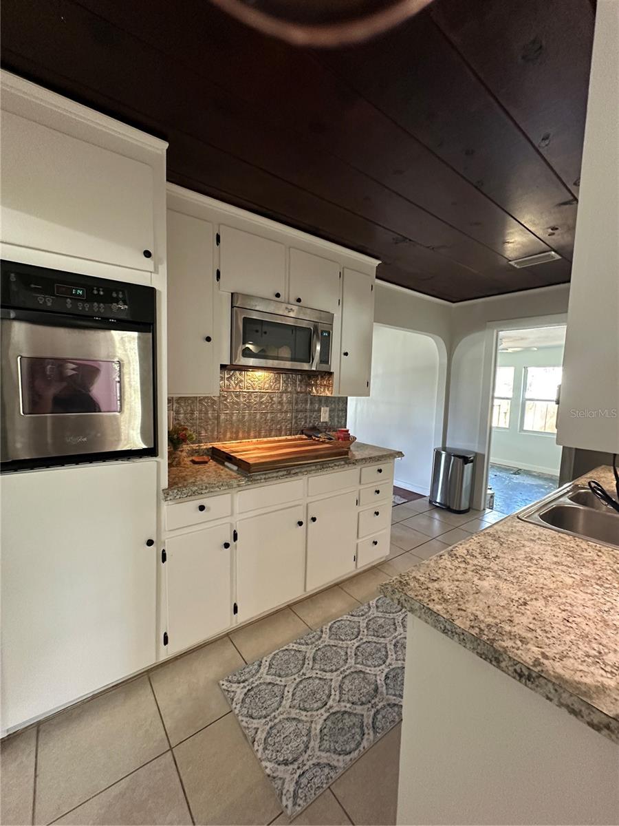 Image 14 of 24 For 2906 Arlington Street