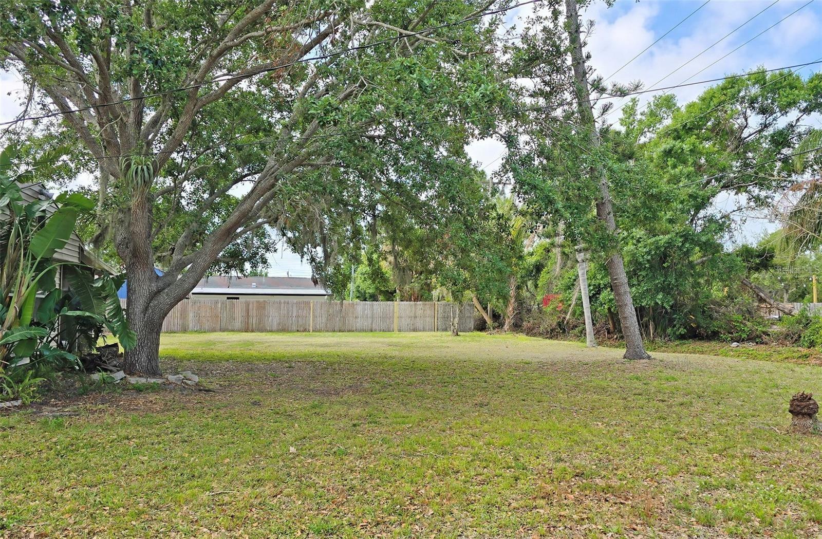 Image 5 of 24 For 2906 Arlington Street