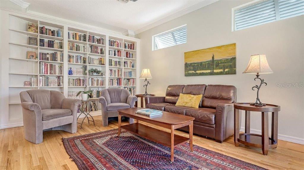 Image 15 of 43 For 4922 Commonwealth Drive