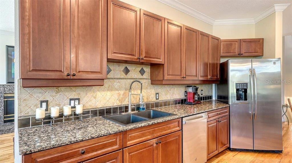 Image 17 of 43 For 4922 Commonwealth Drive