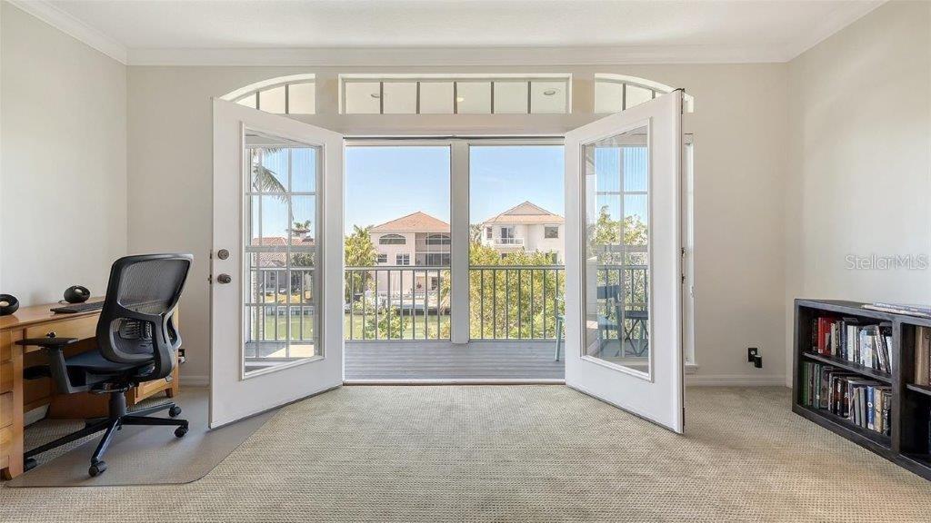 Image 23 of 43 For 4922 Commonwealth Drive