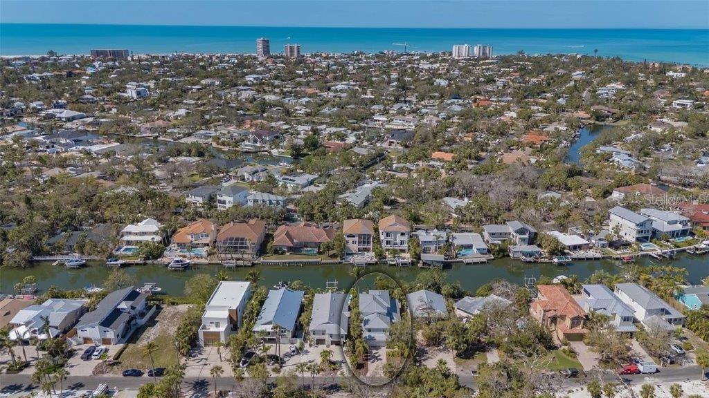 Image 3 of 43 For 4922 Commonwealth Drive