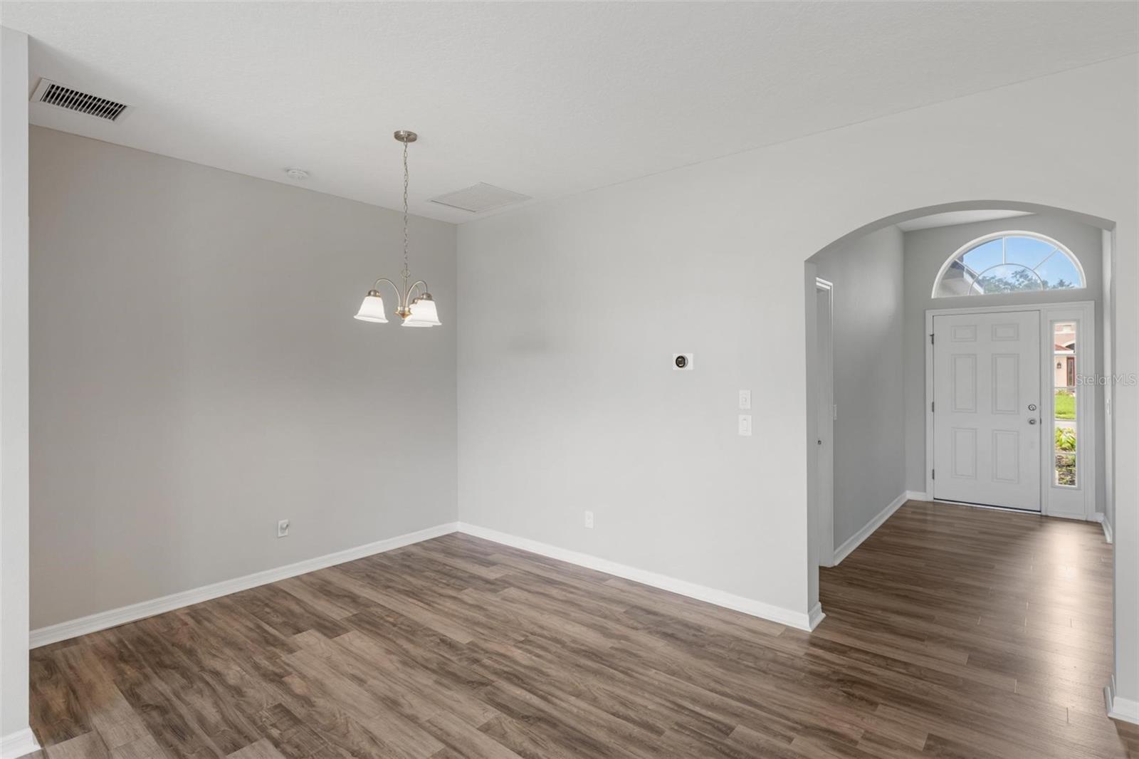 Image 18 of 47 For 11233 82nd Street E
