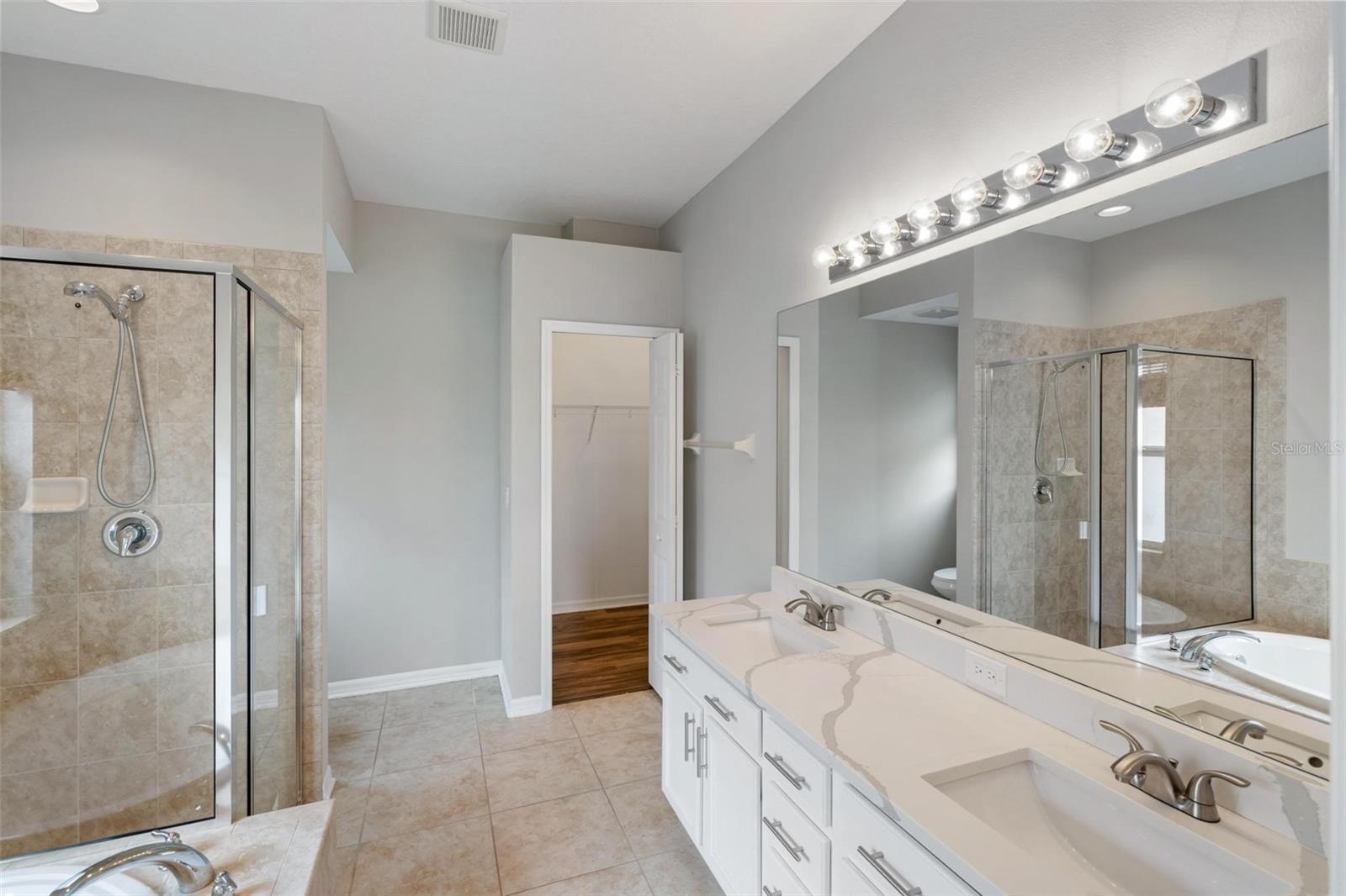 Image 21 of 47 For 11233 82nd Street E