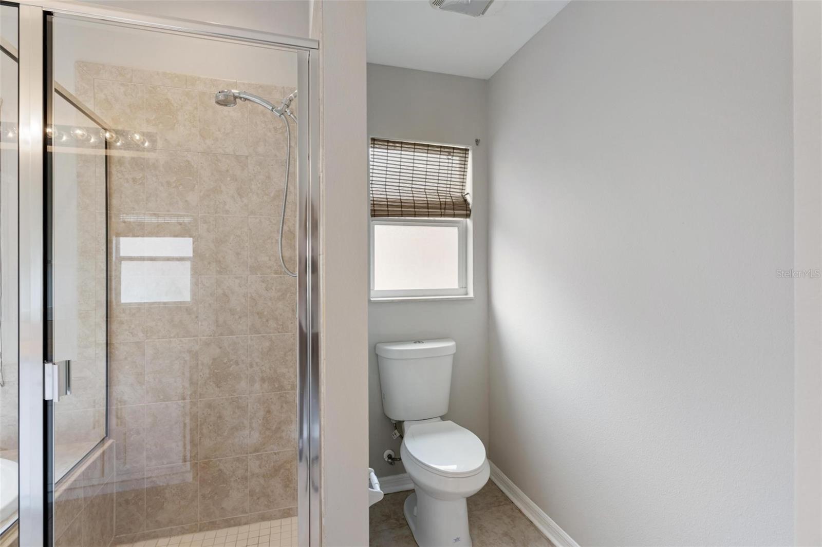 Image 23 of 47 For 11233 82nd Street E