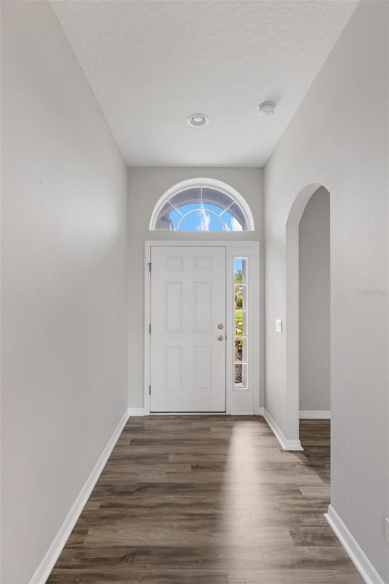 Image 7 of 47 For 11233 82nd Street E
