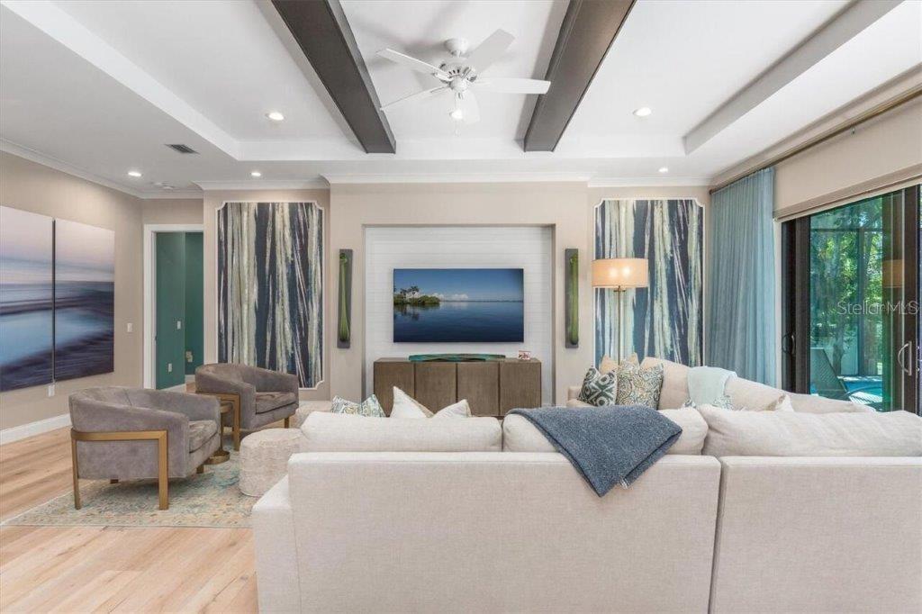 Image 7 of 38 For 412 Pheasant Way