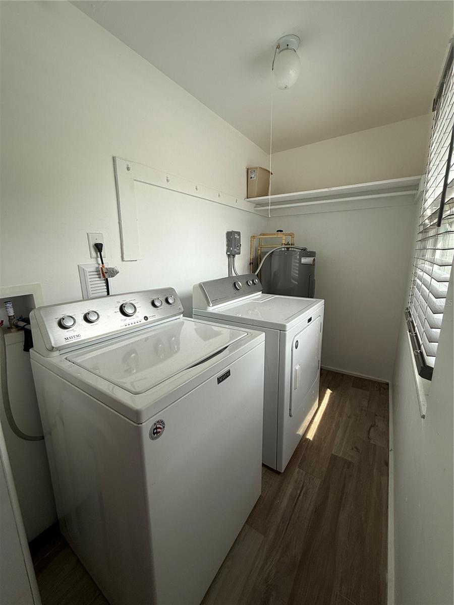Image 20 of 26 For 217 6th Street E