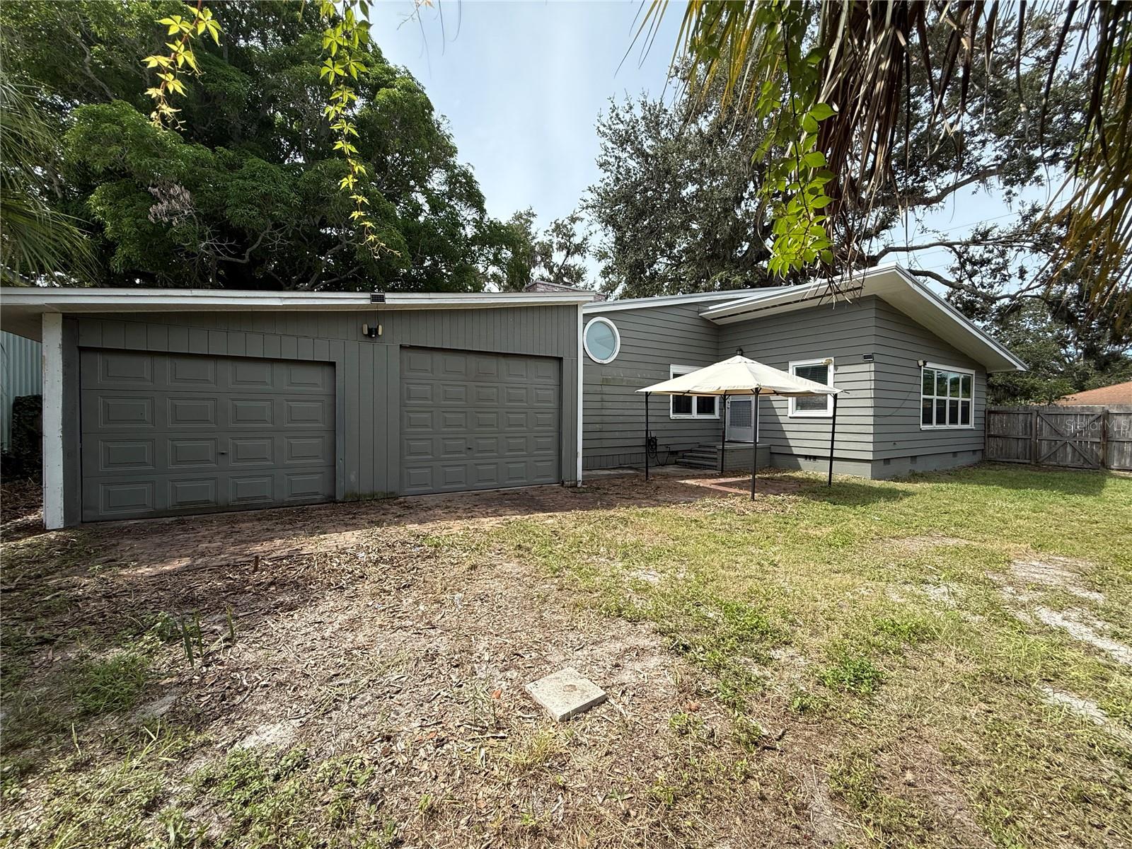 Image 23 of 26 For 217 6th Street E