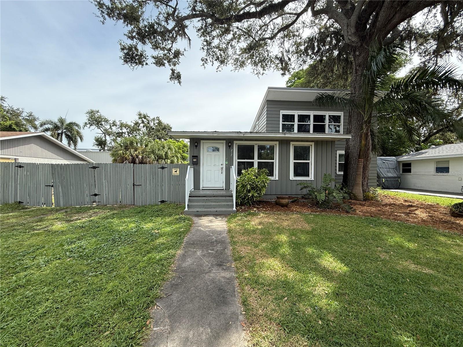 Image 26 of 26 For 217 6th Street E