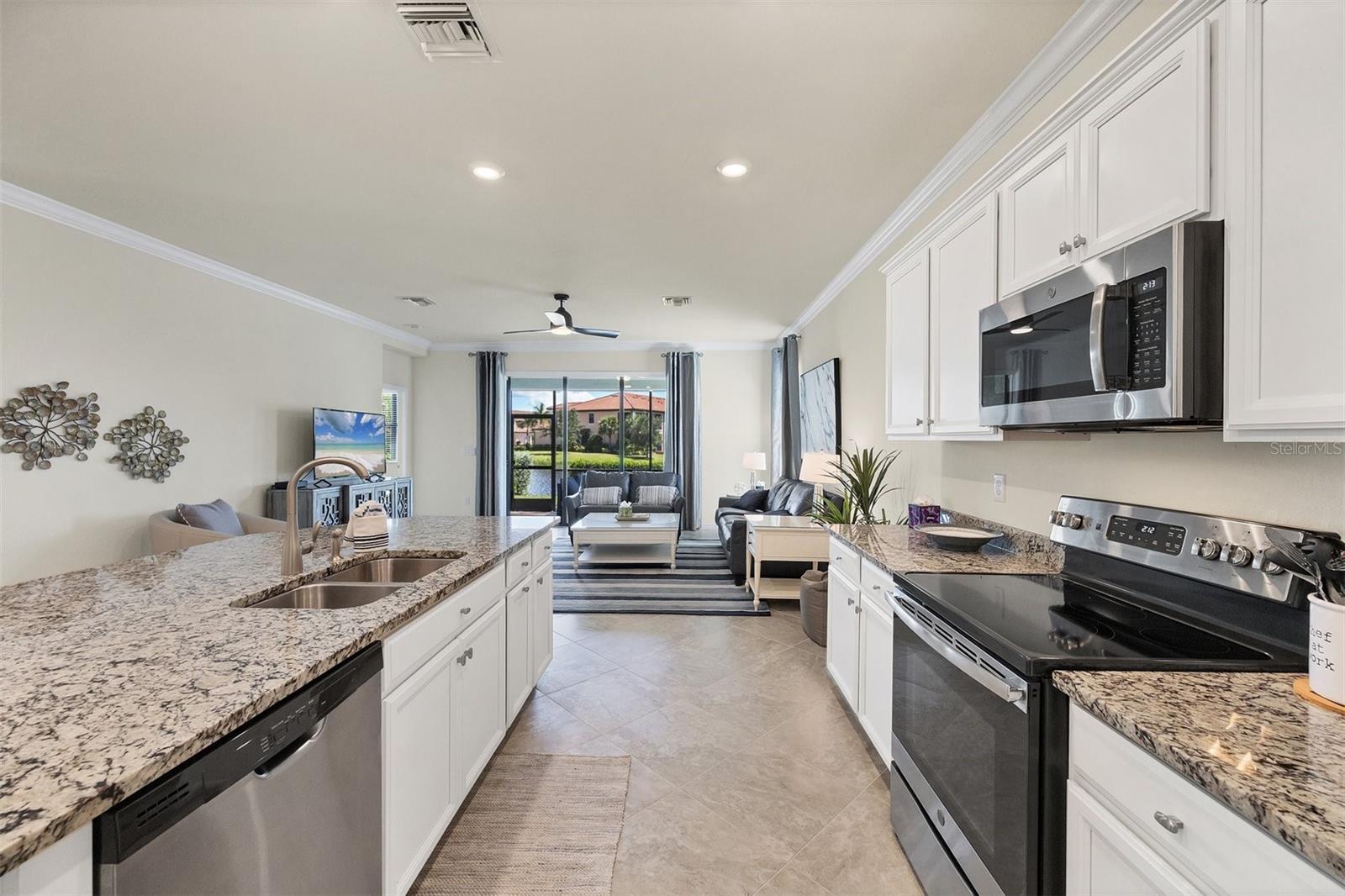 Image 15 of 61 For 10097 Cozy Grove Drive