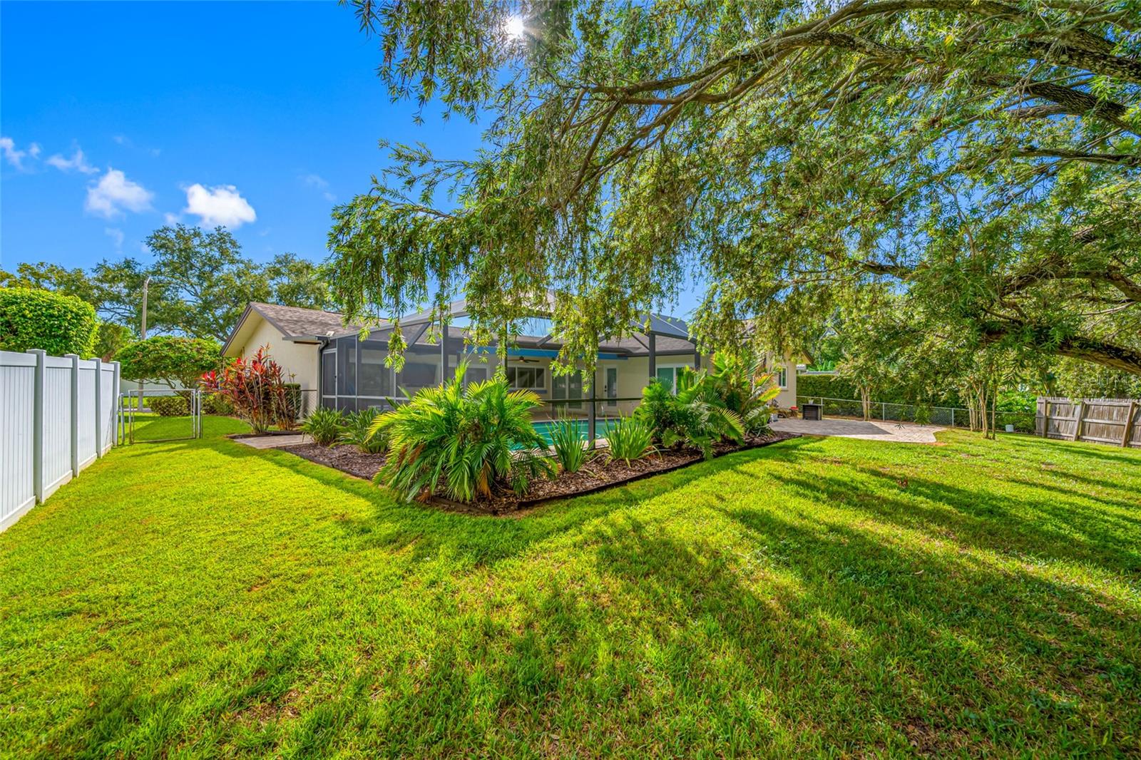 Image 11 of 62 For 1114 Pelican Place