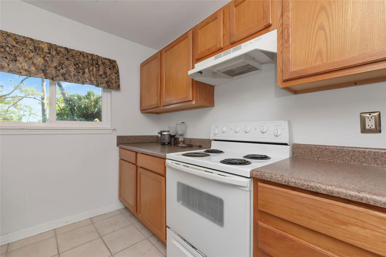 Image 10 of 47 For 1705 Parakeet Way 707