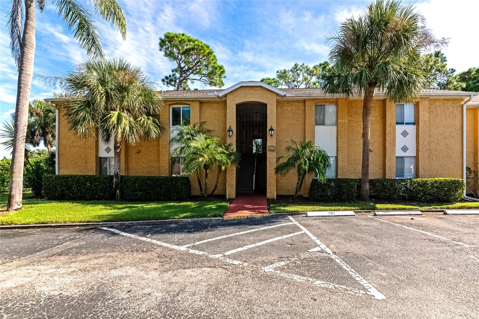 Image 31 of 47 For 1705 Parakeet Way 707