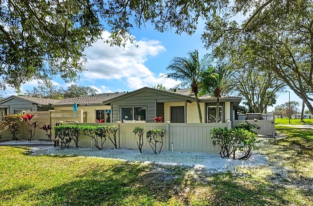 Image 2 of 25 For 2808 29th Avenue W