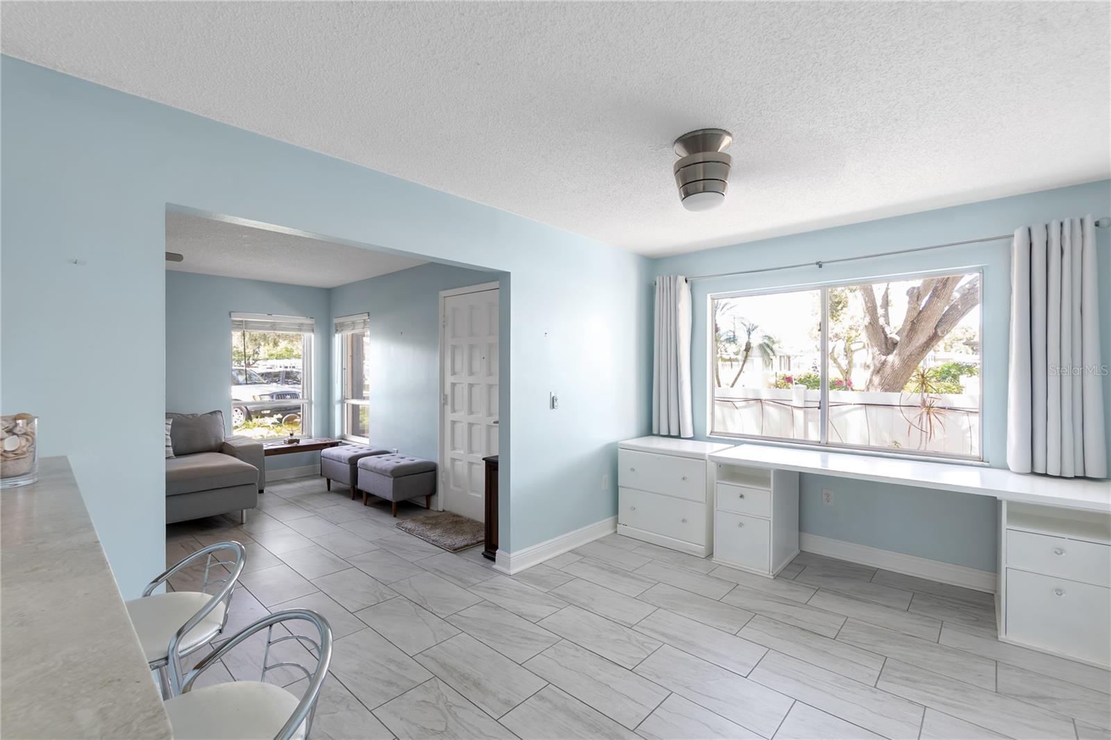 Image 8 of 25 For 2808 29th Avenue W