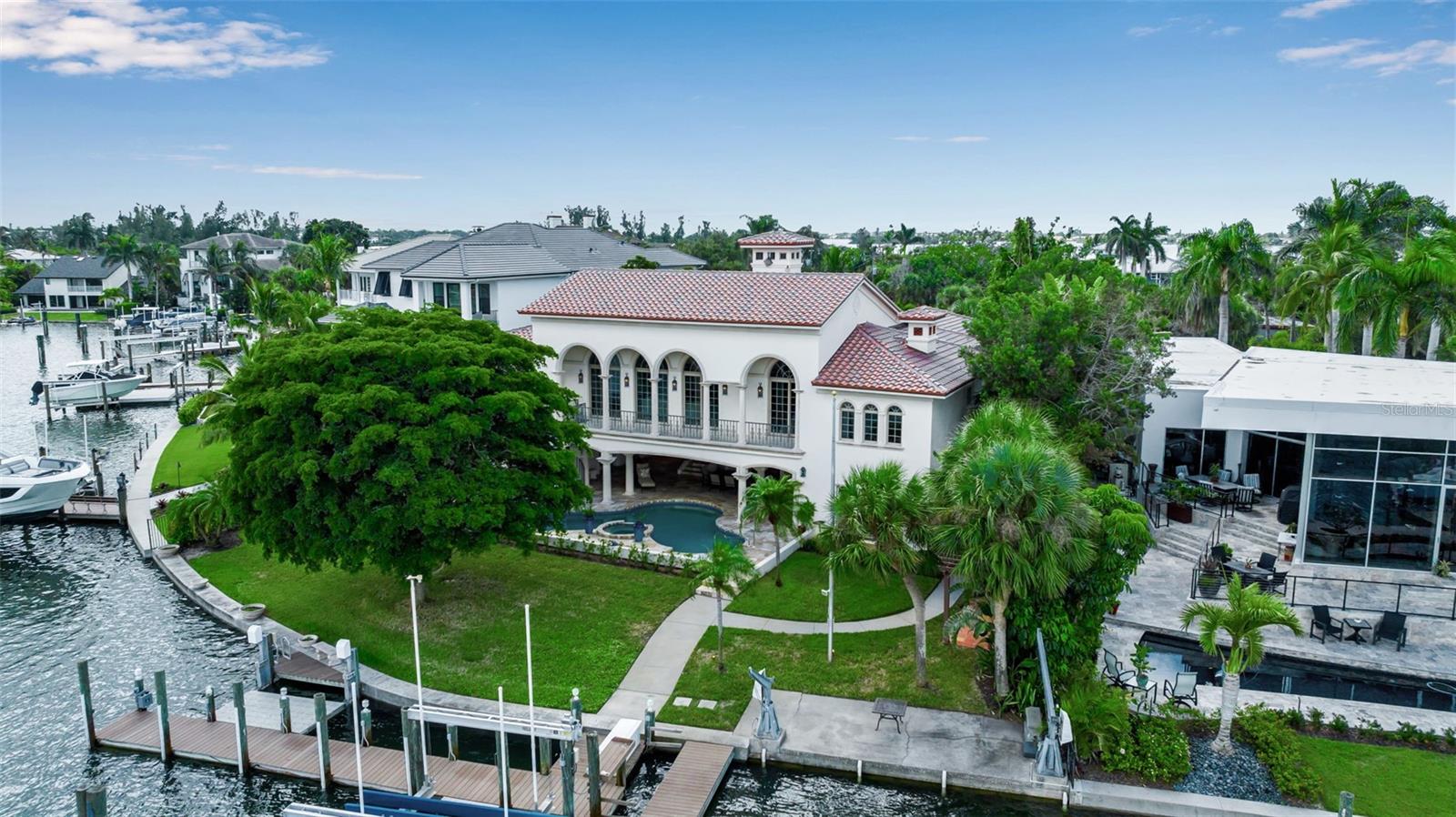 Image 4 of 62 For 749 Freeling Drive