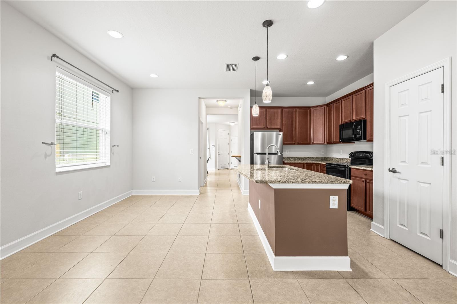 Image 9 of 26 For 8437 Nandina Drive