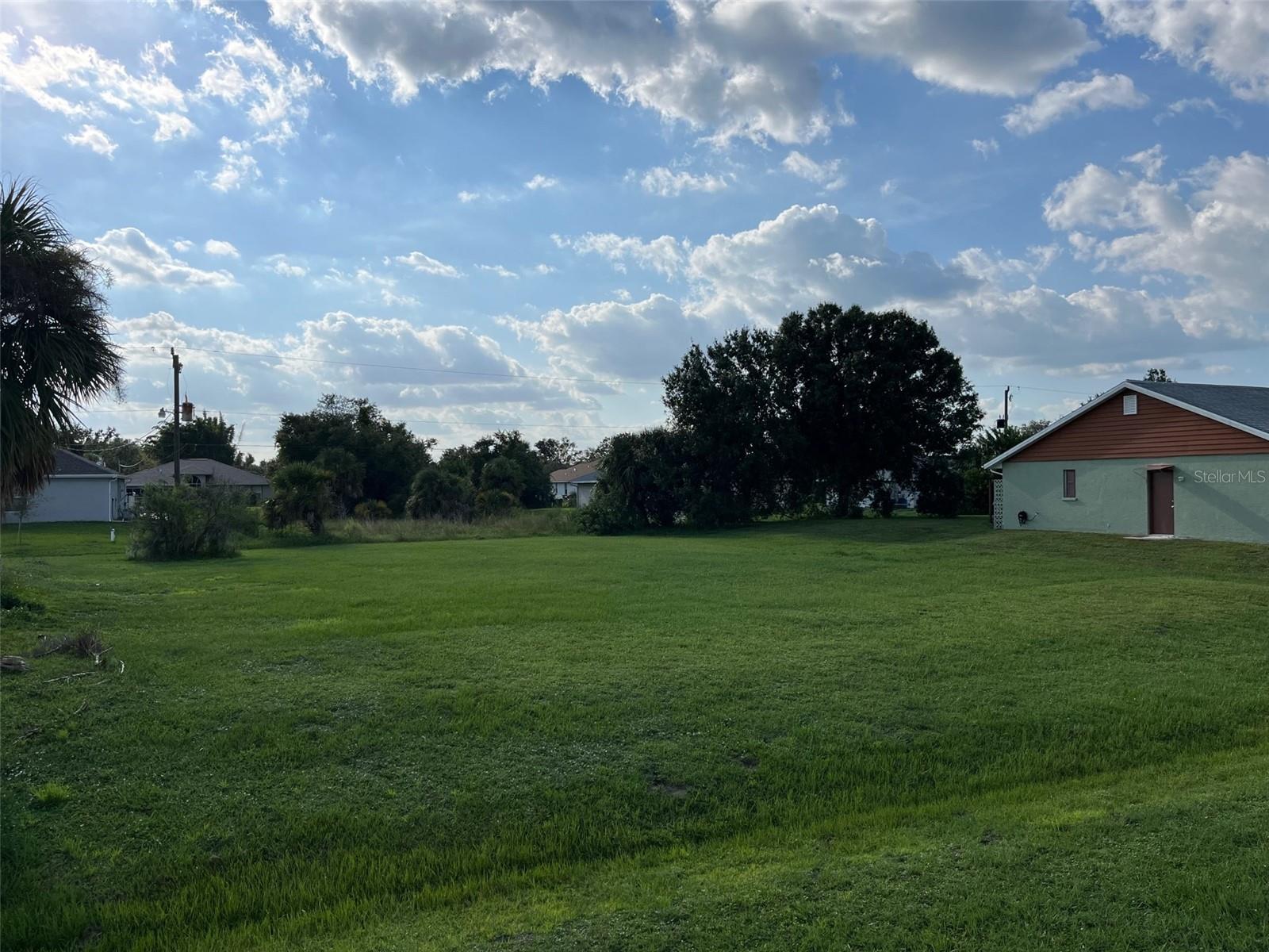 Image 2 of 5 For 2361 Biscayne Drive