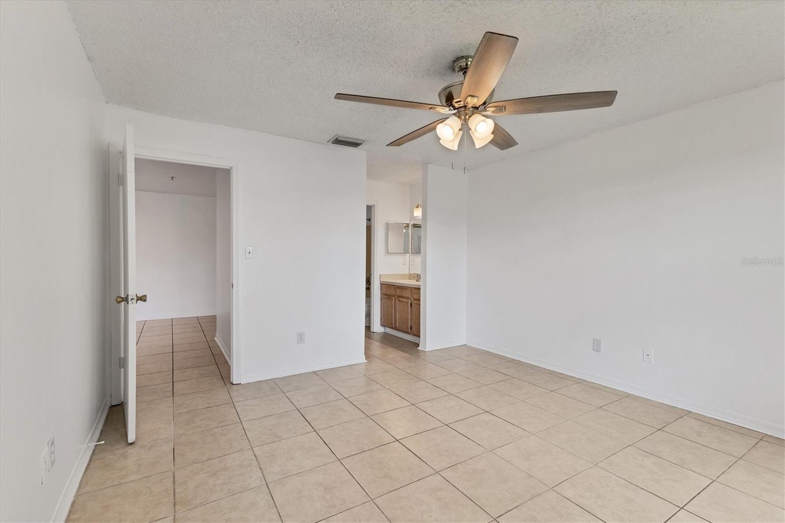 Image 18 of 46 For 4029 Crockers Lake Boulevard 14