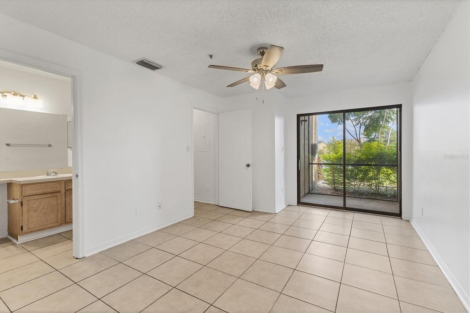 Image 24 of 46 For 4029 Crockers Lake Boulevard 14