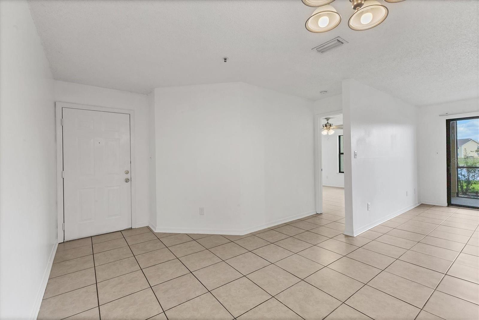 Image 4 of 46 For 4029 Crockers Lake Boulevard 14