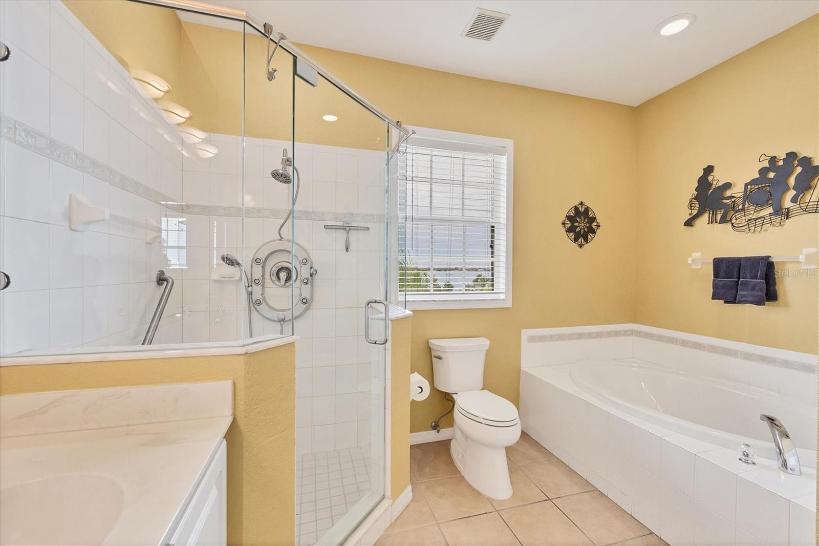 Image 23 of 55 For 3601 10th Lane W