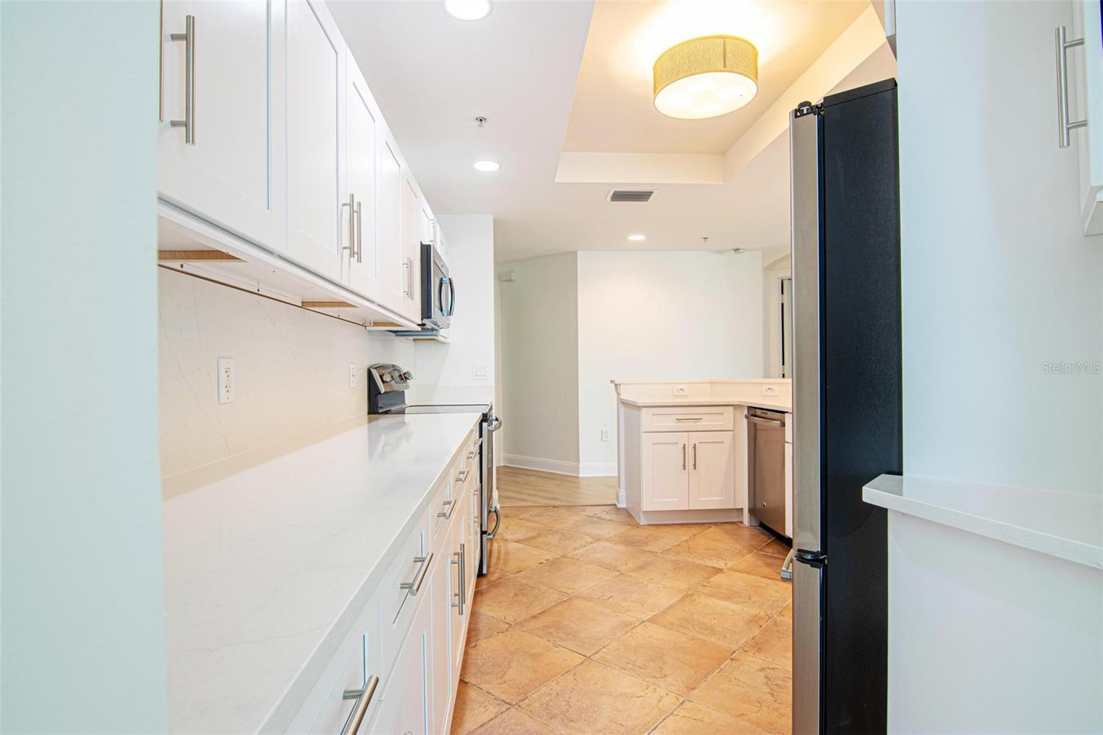 Image 12 of 52 For 2743 1st Street 406