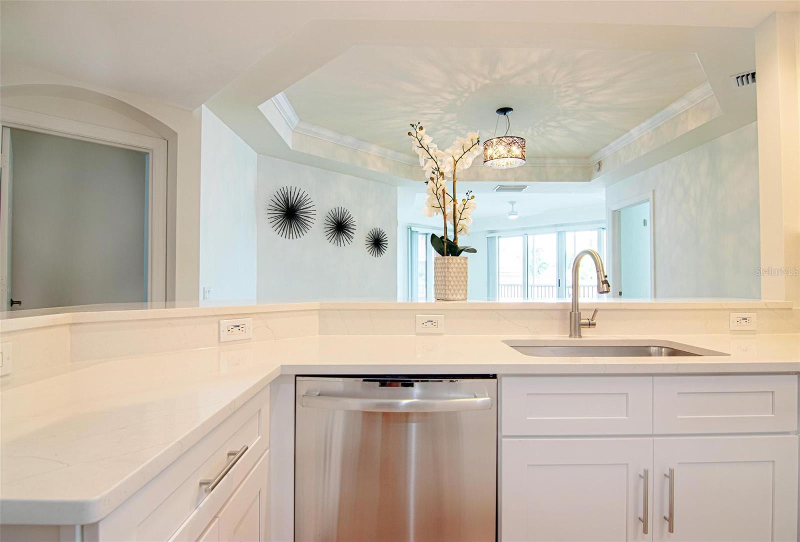 Image 14 of 52 For 2743 1st Street 406