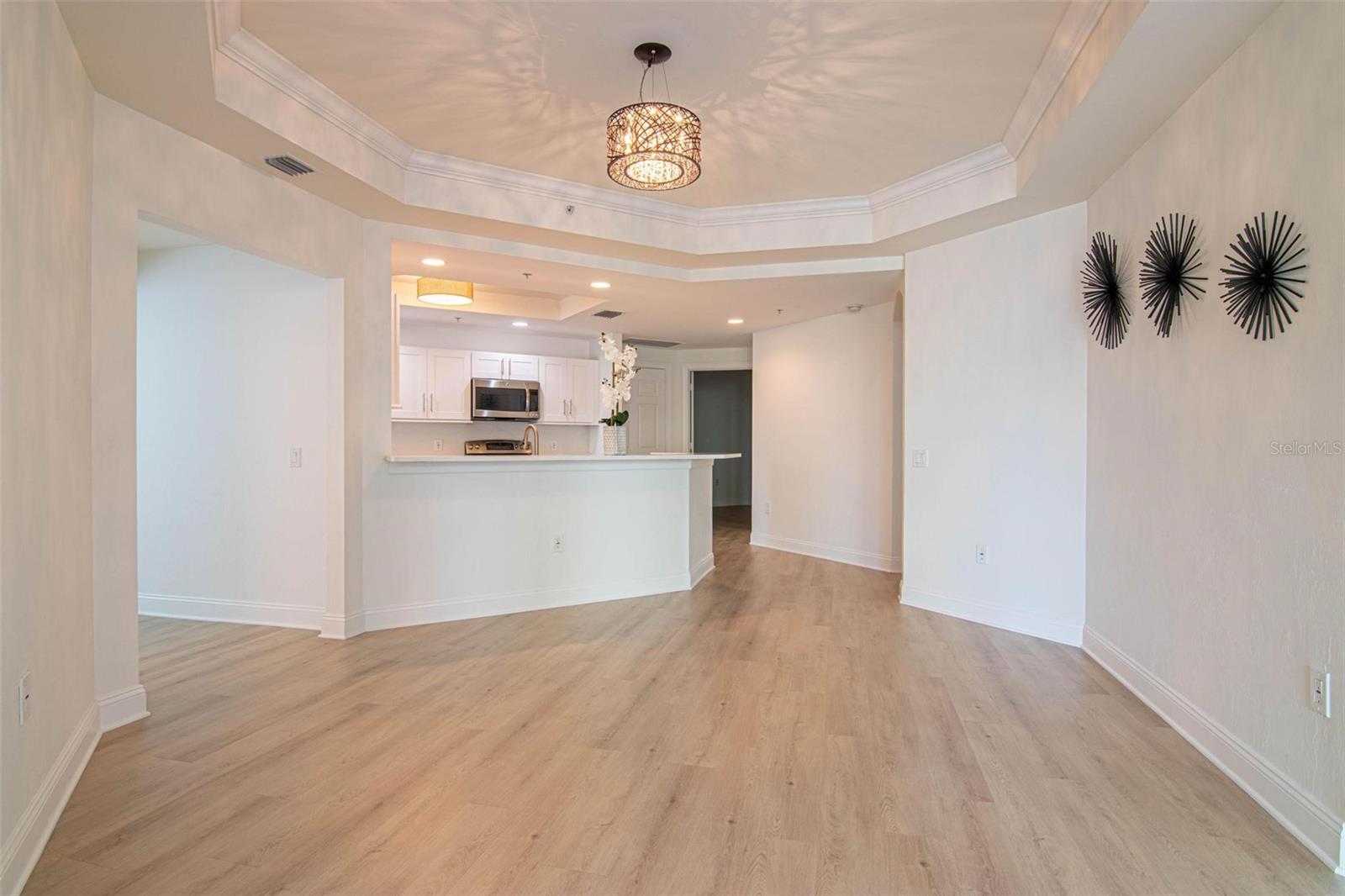 Image 25 of 52 For 2743 1st Street 406