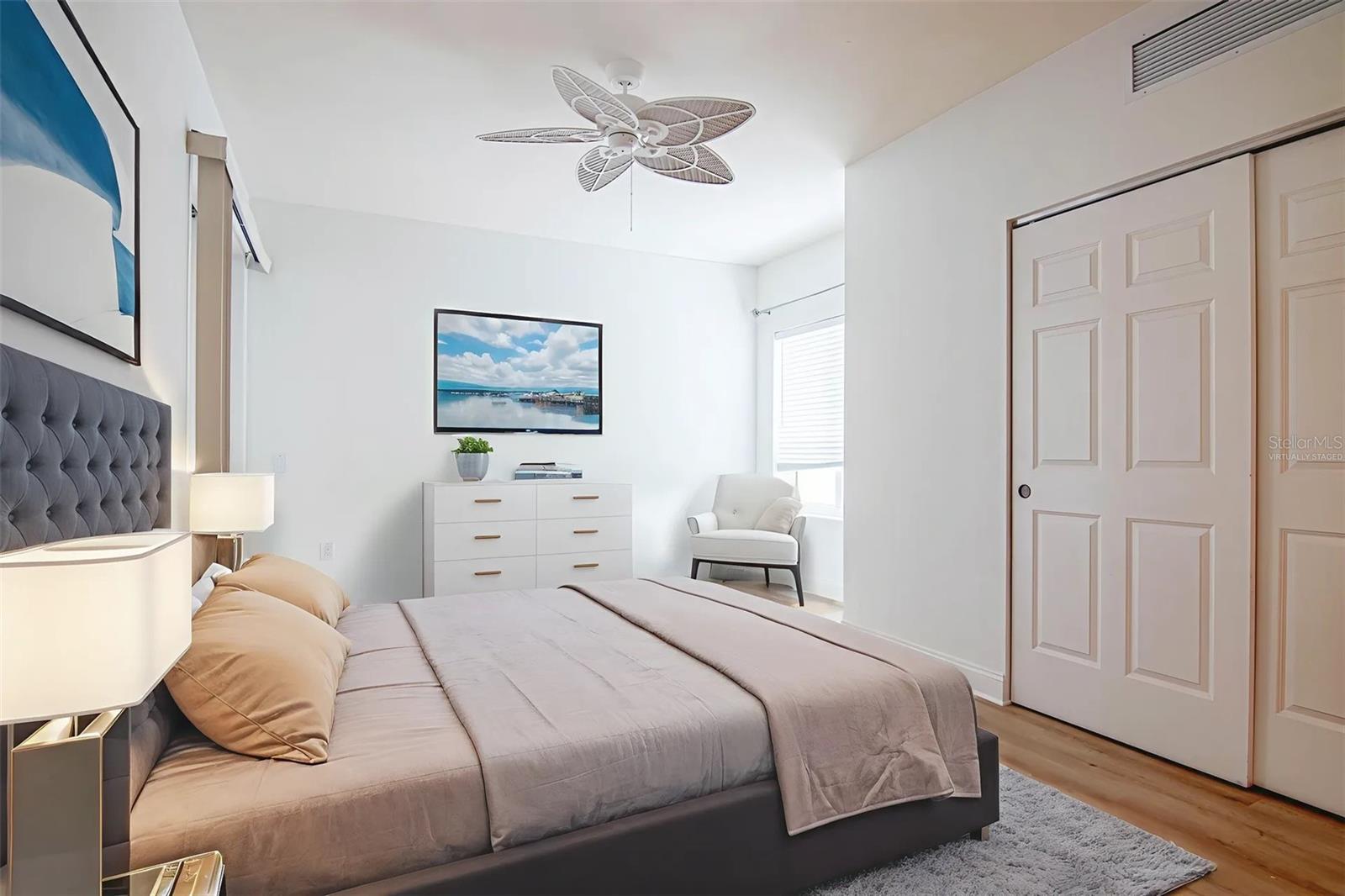 Image 36 of 52 For 2743 1st Street 406