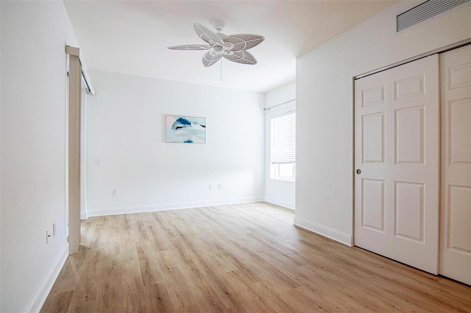 Image 37 of 52 For 2743 1st Street 406