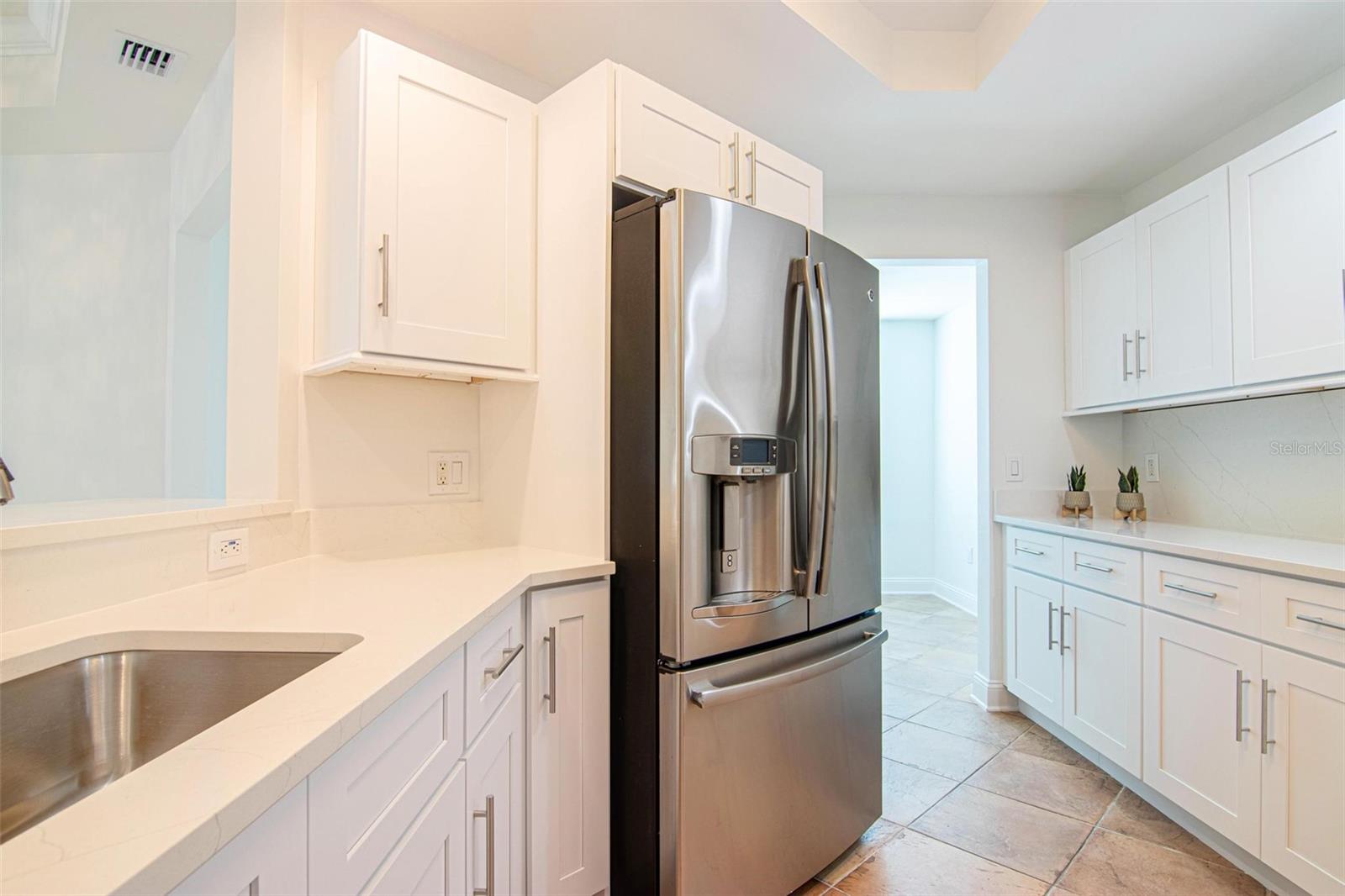 Image 44 of 52 For 2743 1st Street 406