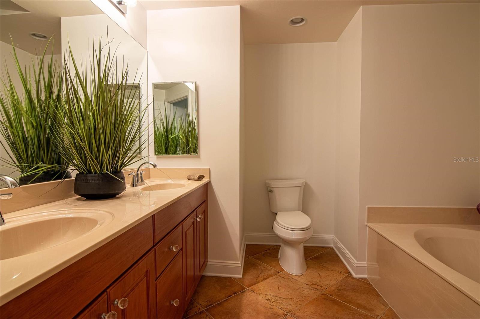 Image 46 of 52 For 2743 1st Street 406