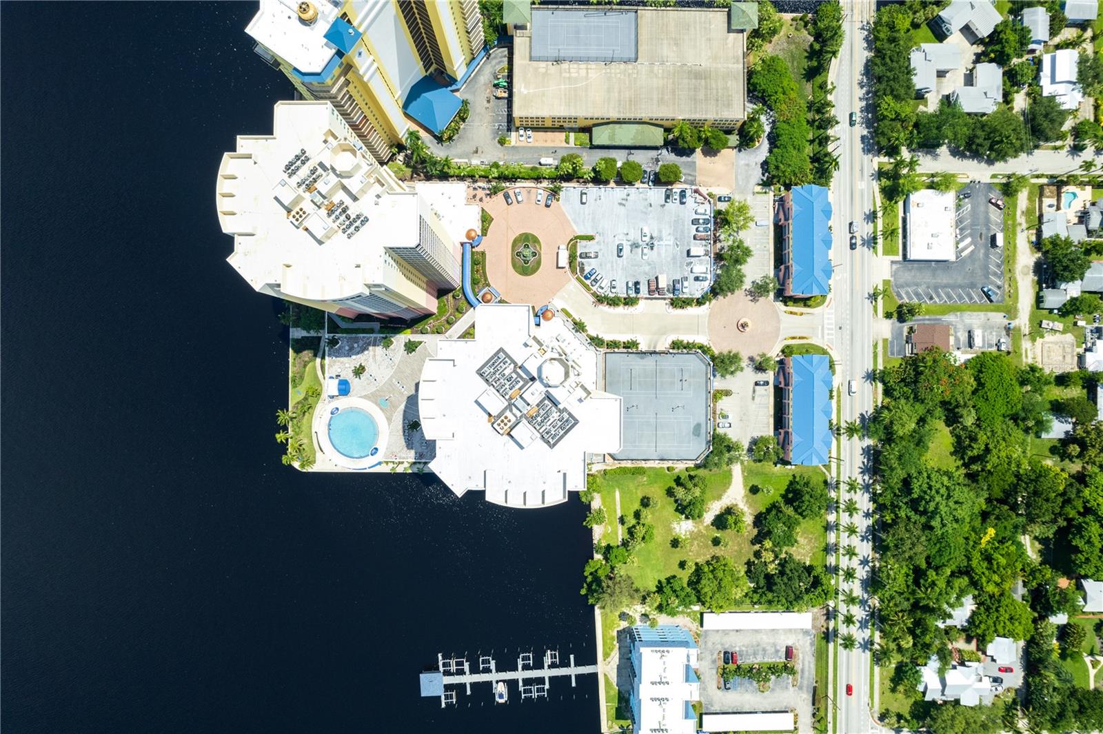 Image 51 of 52 For 2743 1st Street 406