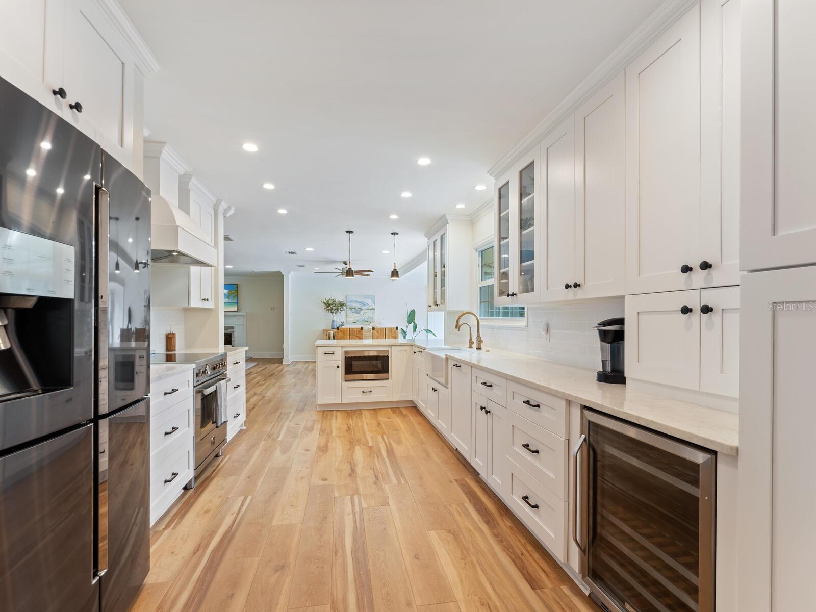 Image 11 of 30 For 1846 Lincoln Drive