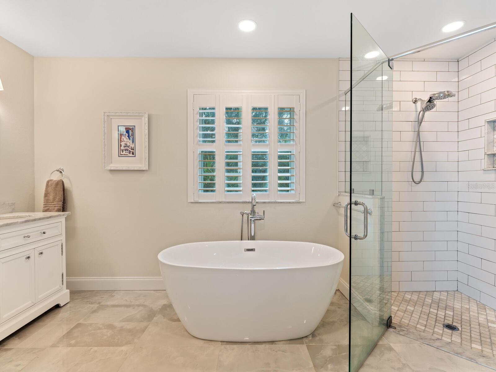 Image 15 of 30 For 1846 Lincoln Drive